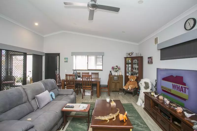 2 bedroom 2 Bathroom Plus Study