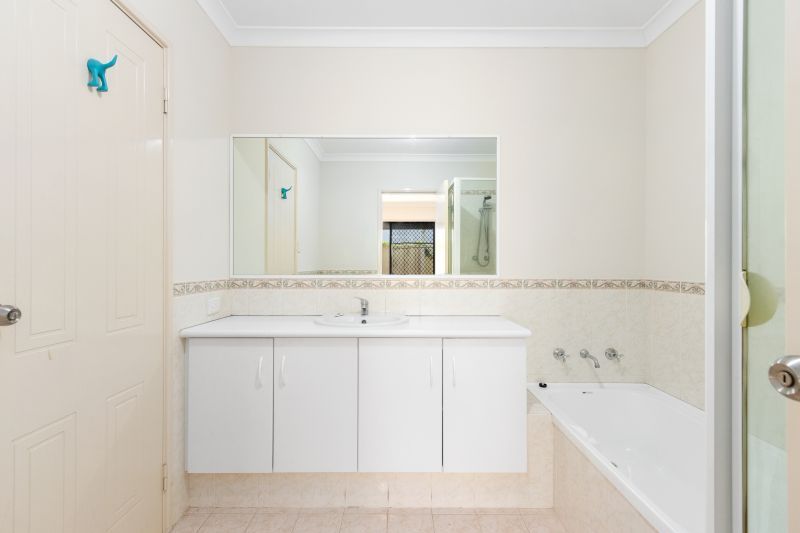 Easy Living Family Home!