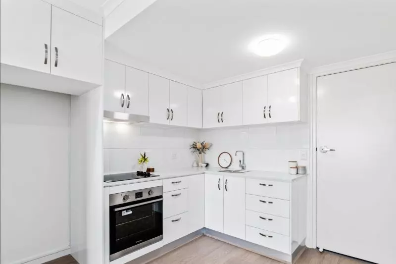 Serene top-floor apartment in a prime location