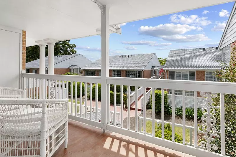 Beautifully presented renovated spacious unit located close to the clubhouse.