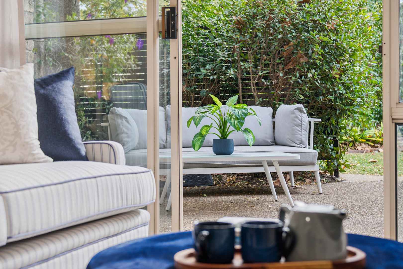 Light-filled apartment with a verdant view