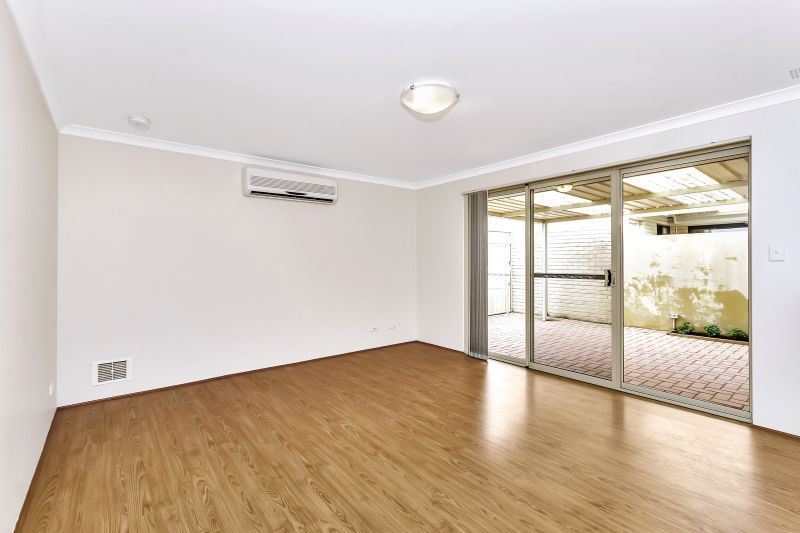 ARCADIA WATERS MADDINGTON - Light & Bright, Ready to Move In...