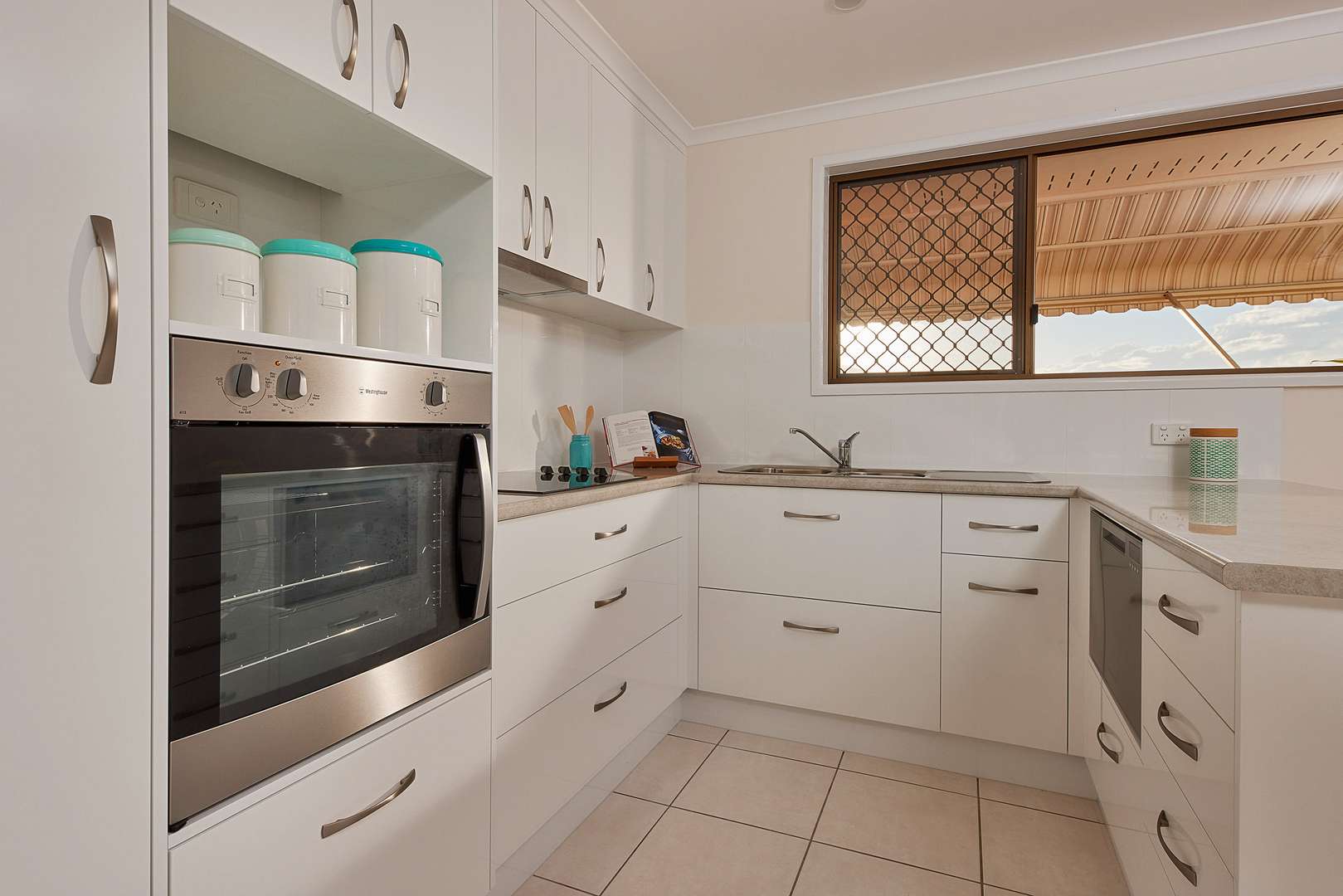 Lovely two bedroom home available today!