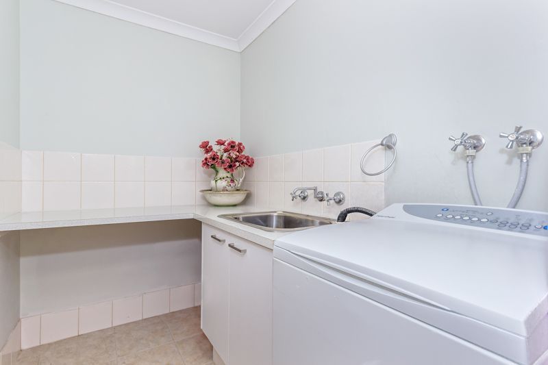 Great Location with Waterway Outlook