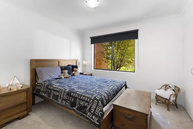 Beautifully presented two bedroom unit nestled in the centre of the village with large rear courtyard.