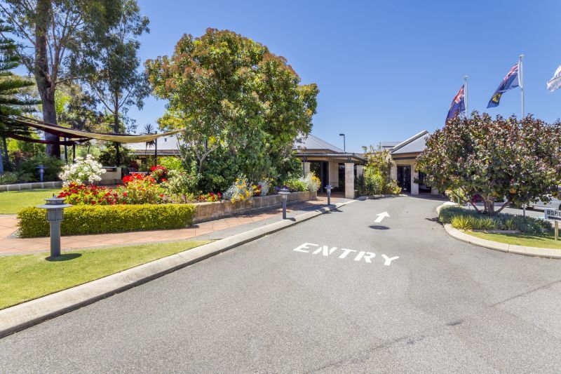 ARCADIA WATERS MANDURAH - Beautiful Established Garden