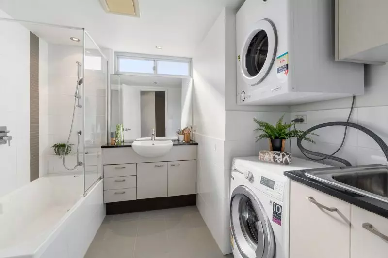 Contemporary Luxury Lifestyle!