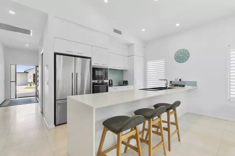 Site 230 - Established Peregrine