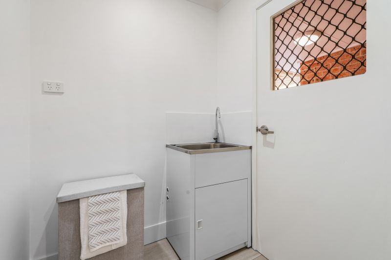 Warm & inviting home!