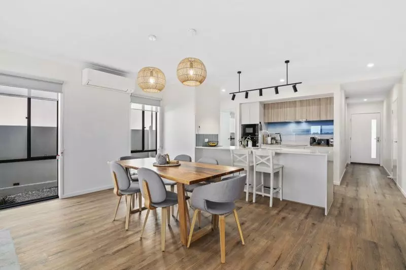 Site 89 - Established Charlwood H1