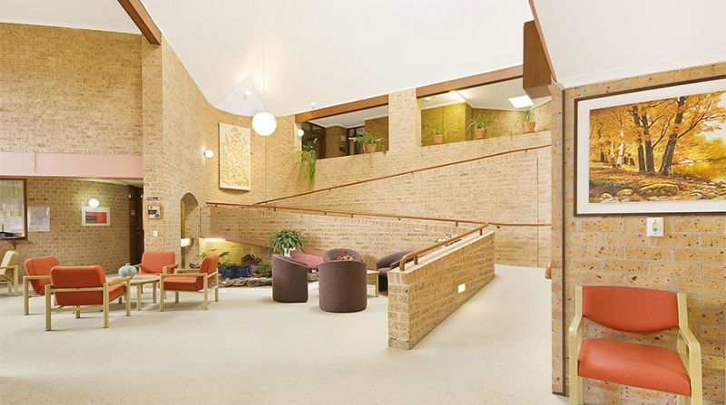 Spacious ground floor 1 bedroom unit