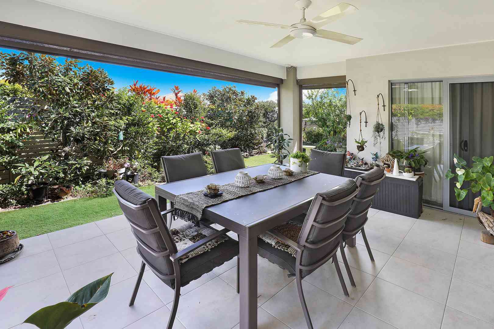 Easy-Care Living in Comfort & Style - V33 Halcyon Lakeside