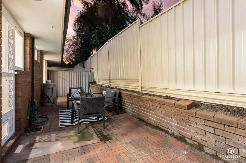 Simply Stunning and Feature Packed!