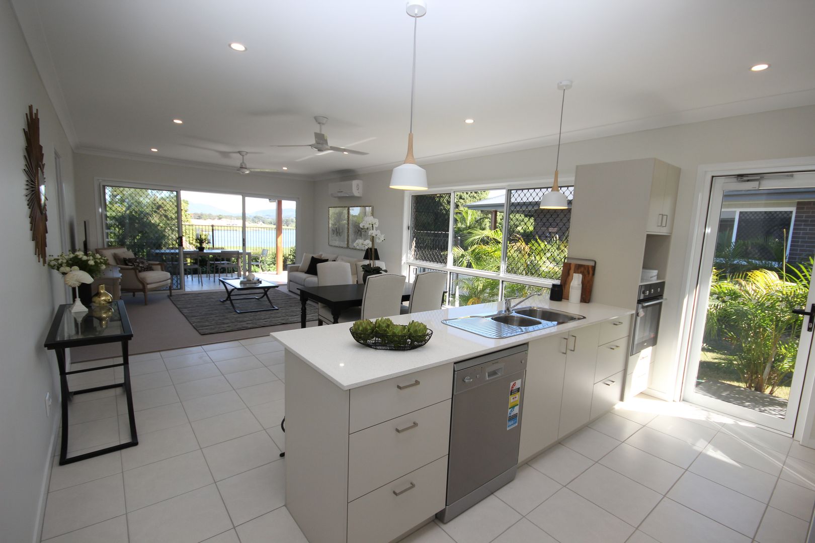  Modern Villas at the Foothills of the Gold Coast Hinterland