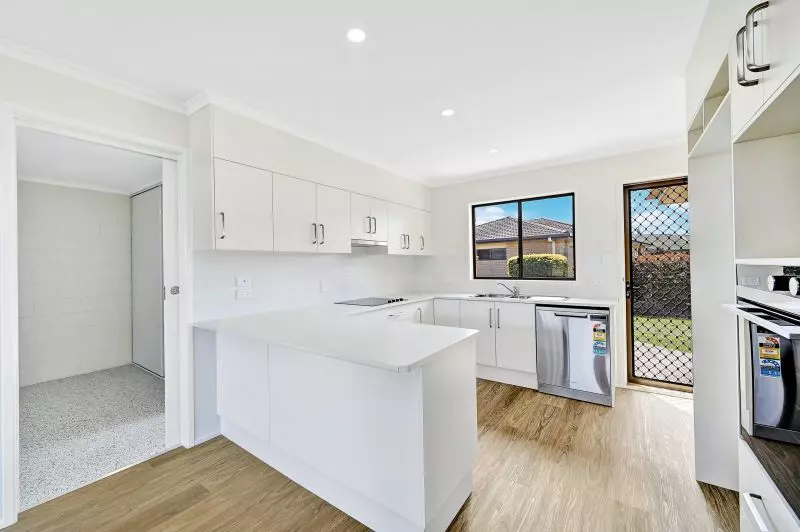 Soothing ocean sounds and coastal breeze!