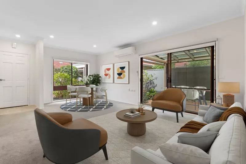 Charming 2-bedroom villa with a private backyard & an outdoor pergola