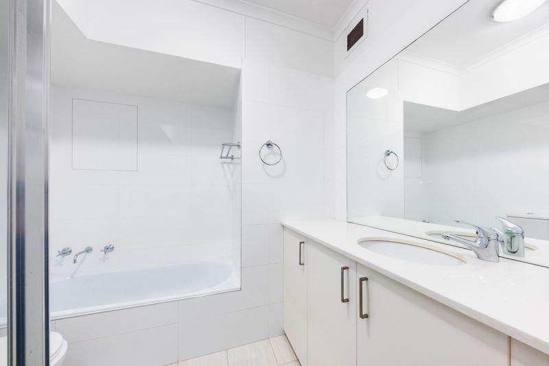 Renovated Apartment with Garden Outlook