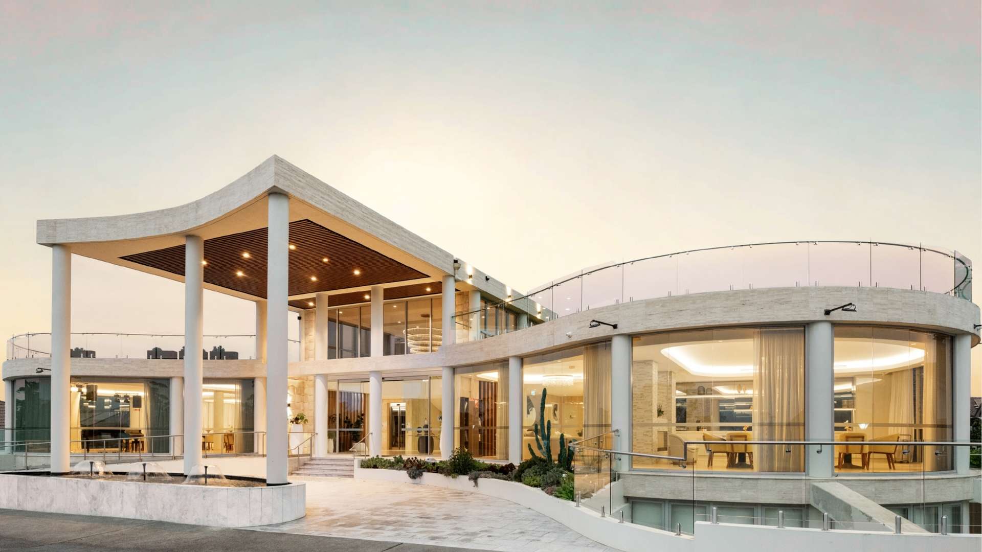 Corner Villa | More Space Between Neighbours