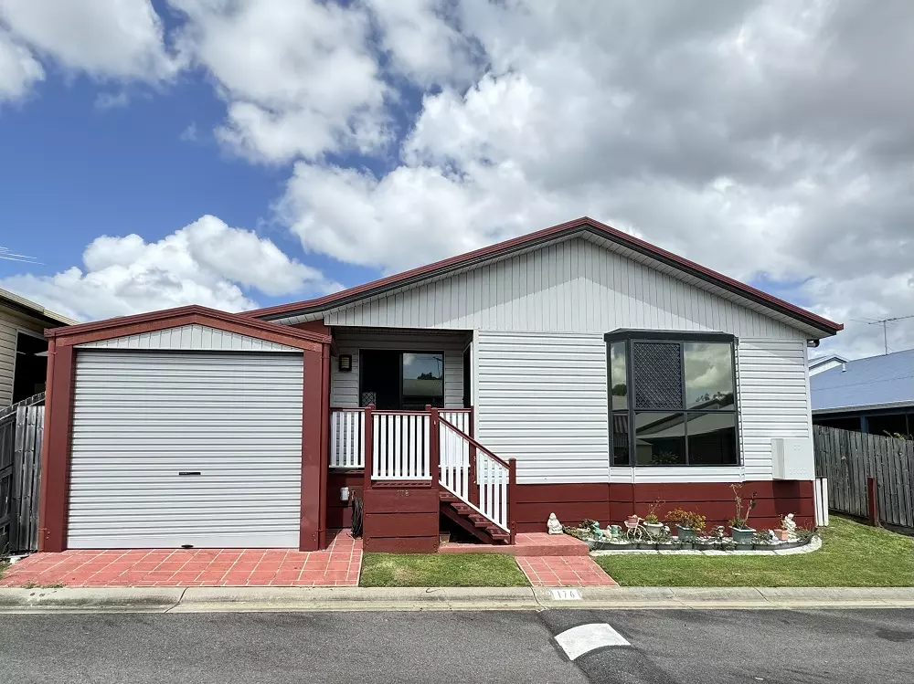 Elegant 3-Bedroom Residence in Over 50s Lifestyle Resort - GREENBANK GARDENS