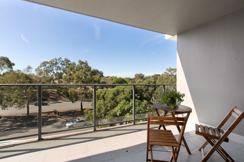 Superb Living by the River