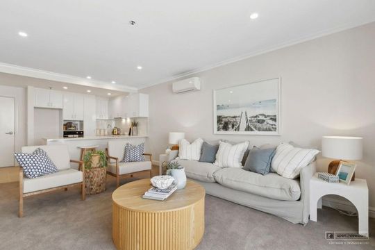 Light, bright & spacious one-bedroom apartment