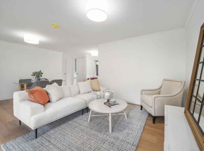 Stylish refurbished home in a tranquil setting!