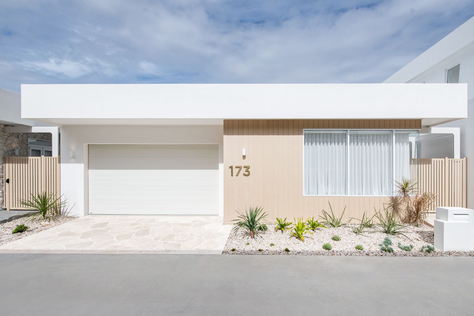 Mesquite by Palm Lake Resort Pelican Waters