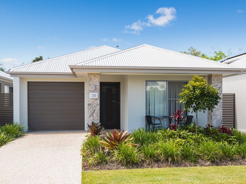 Immaculate presentation with extras