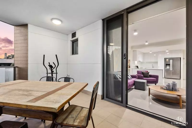 Lifestyle and Location!