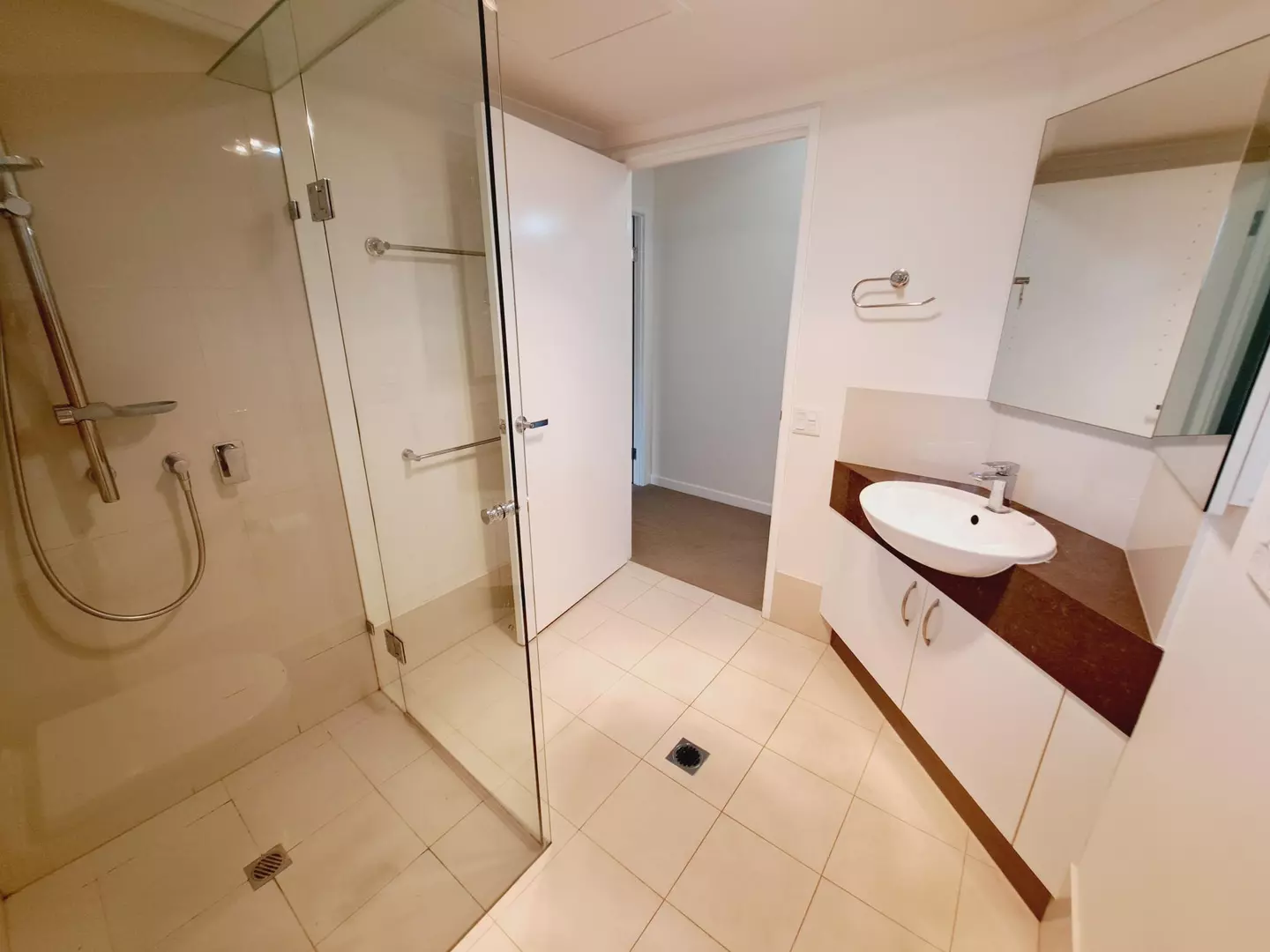 Unit 64 - Refurbished 2-Bed with Multi-Purpose area