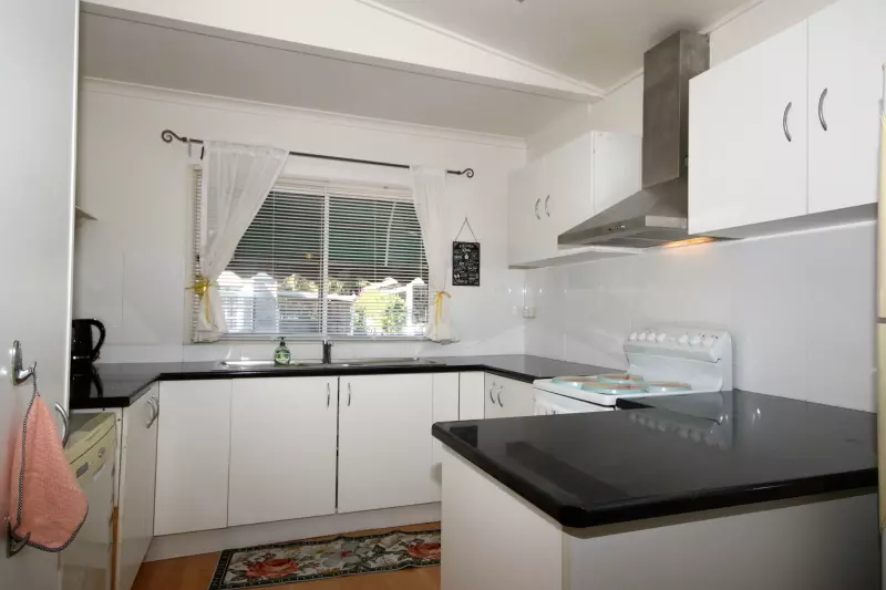 Tasman Holiday Park - North Star - Over 50's Residential Park