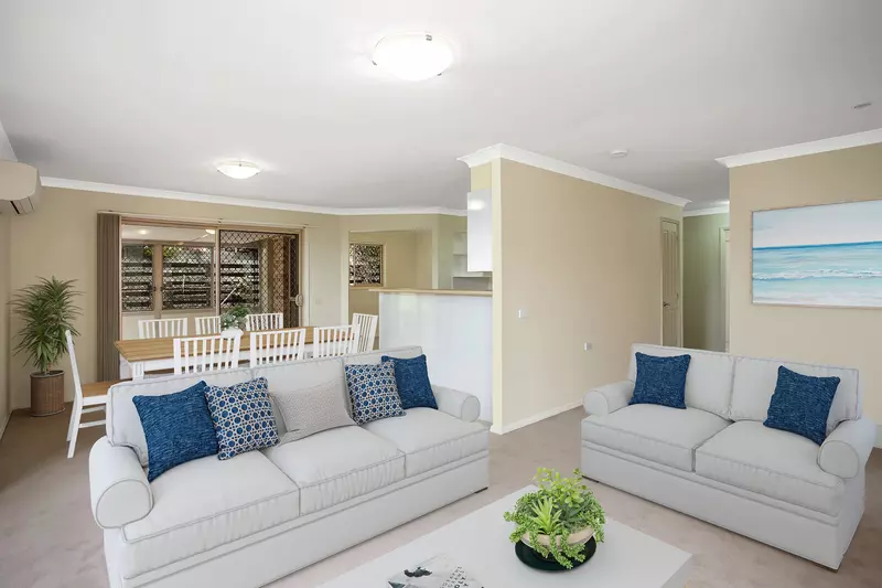 Charming Villa with Private Garden, Solar Power, and Spacious Interiors