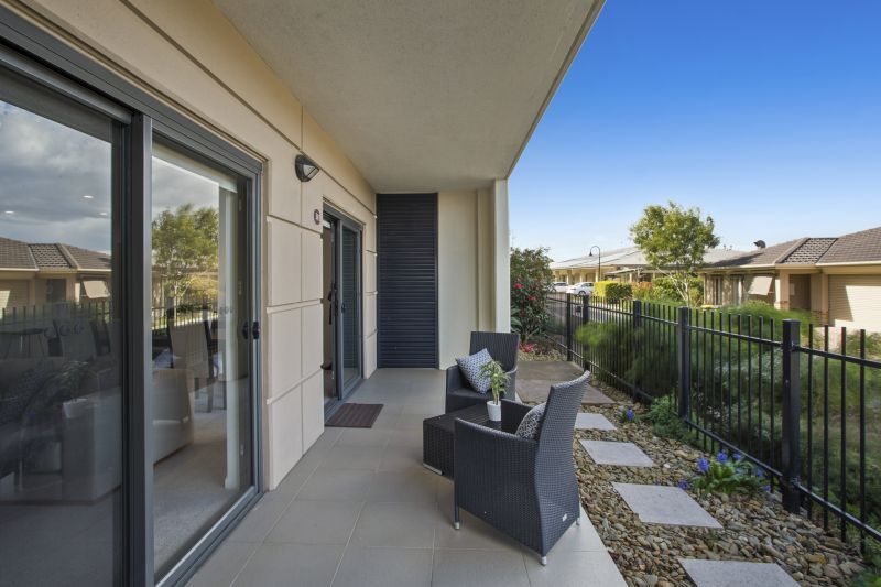 Highly desirable 2 bed + study ground floor apartment