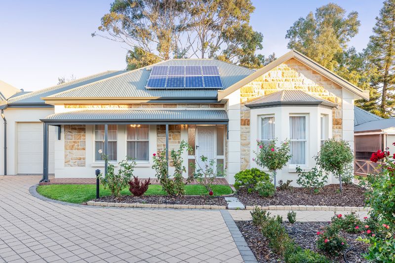 Live in style and prestige by the sea!