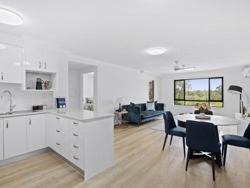 2-bedroom apartment with lush green views