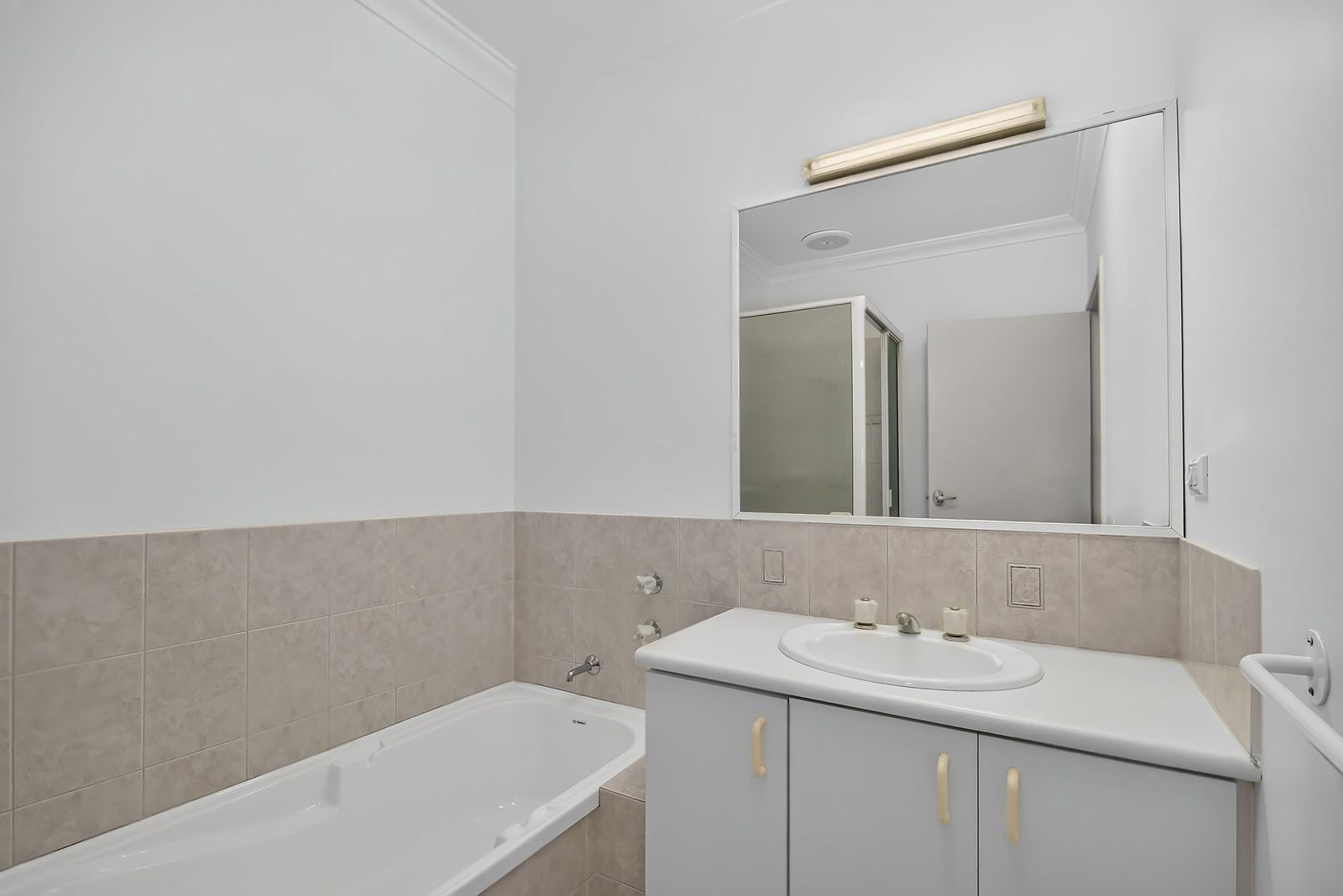 Tucked away in total privacy: charming 2-bedroom villa retreat