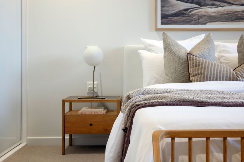 Spacious, light-filled 1-bedroom ground-floor apartment