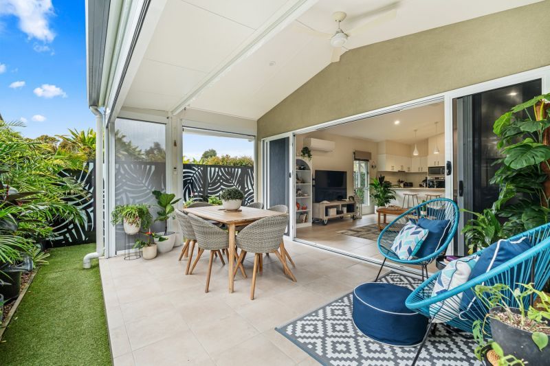 Beautifully Presented Home with Waterway Views