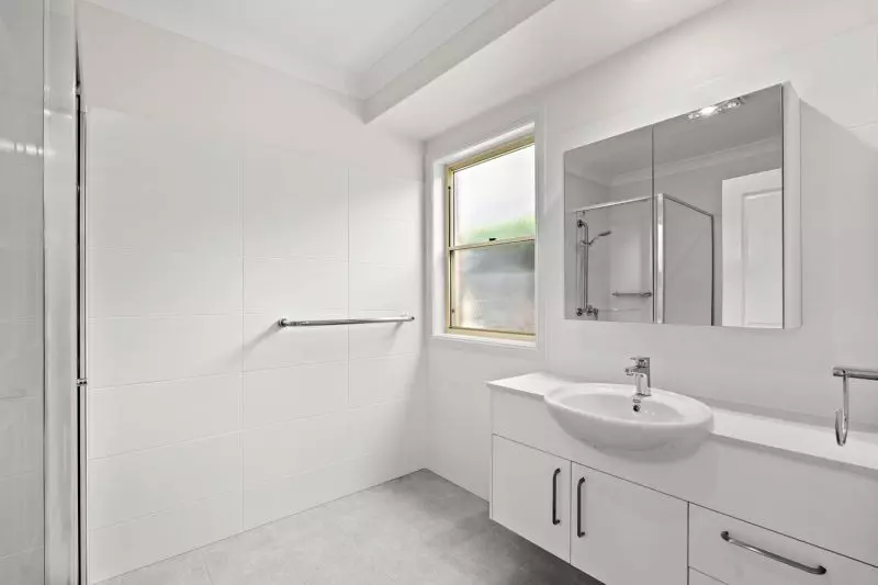 Modern, comfortable villa in quiet location.