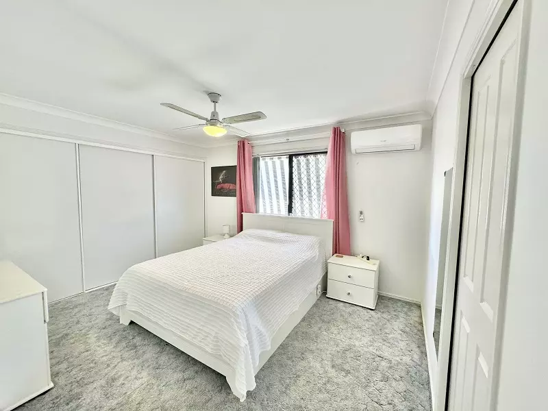 Neat & Tidy over 50’s living - GREENBANK GARDENS