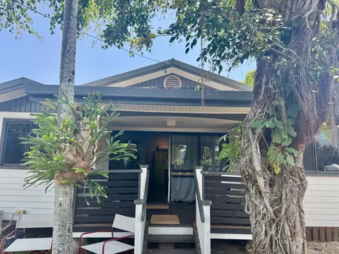 Low-set Queenslander, very airy, breezy, and cool.