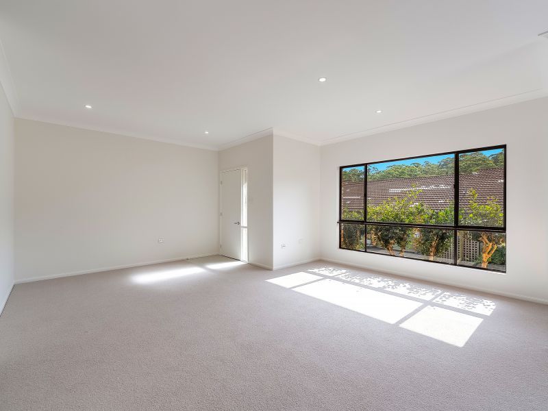 Spacious Garden Retreat Near Village Heart