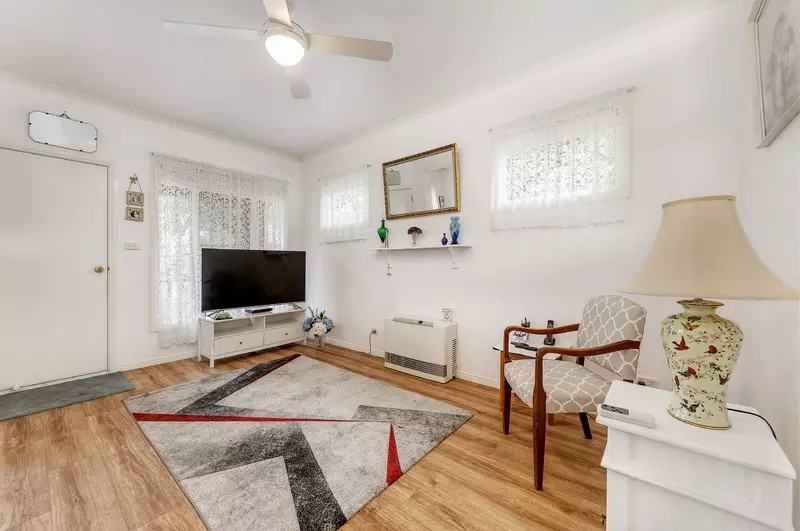 1 bedroom home in pet friendly community