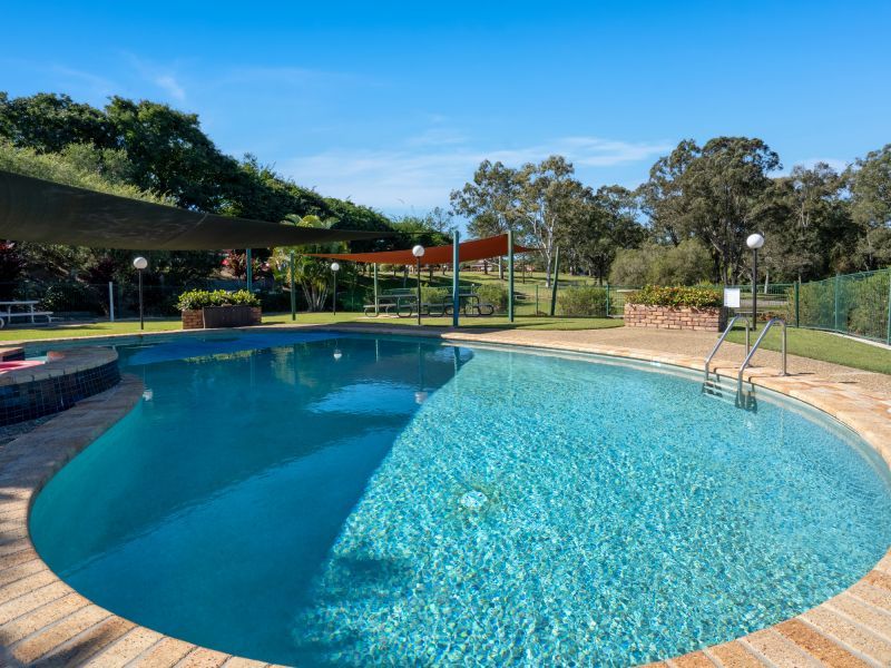 Beautiful two-bedroom, 1 bathroom villa with detached garage