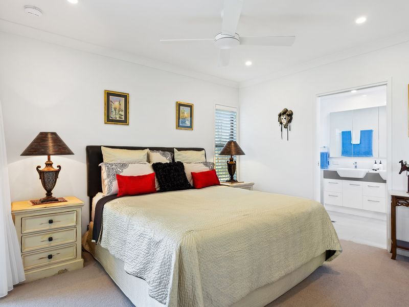 Sit Back, Relax and Watch the Tee Off From the First Hole