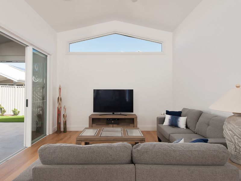 Stunning home, never lived in!