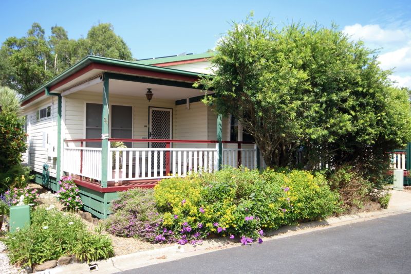 Tasman Holiday Park - North Star – Over 50's Residential Park