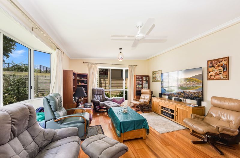 Ranch Style Home – Bushland Views!