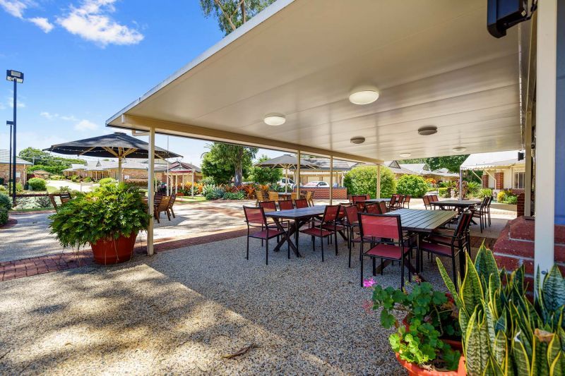 Friendly and social community with spacious villas!