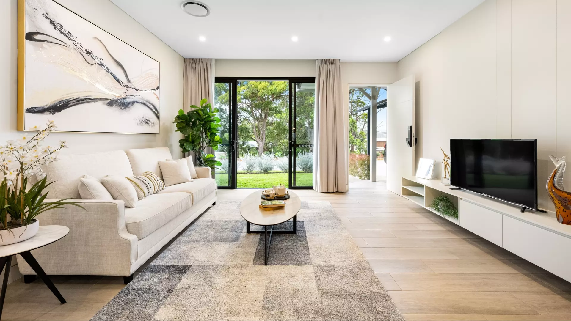 North-Facing Living with Generous Outdoor Space